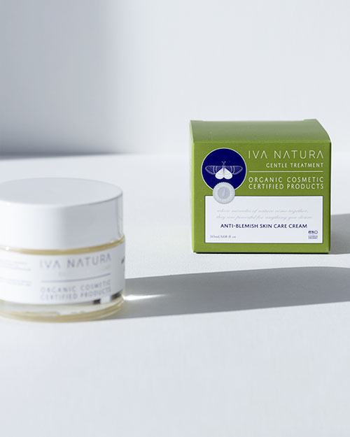 Vegan and Organic Anti Blemish Skin Care Cream - IVA NATURA